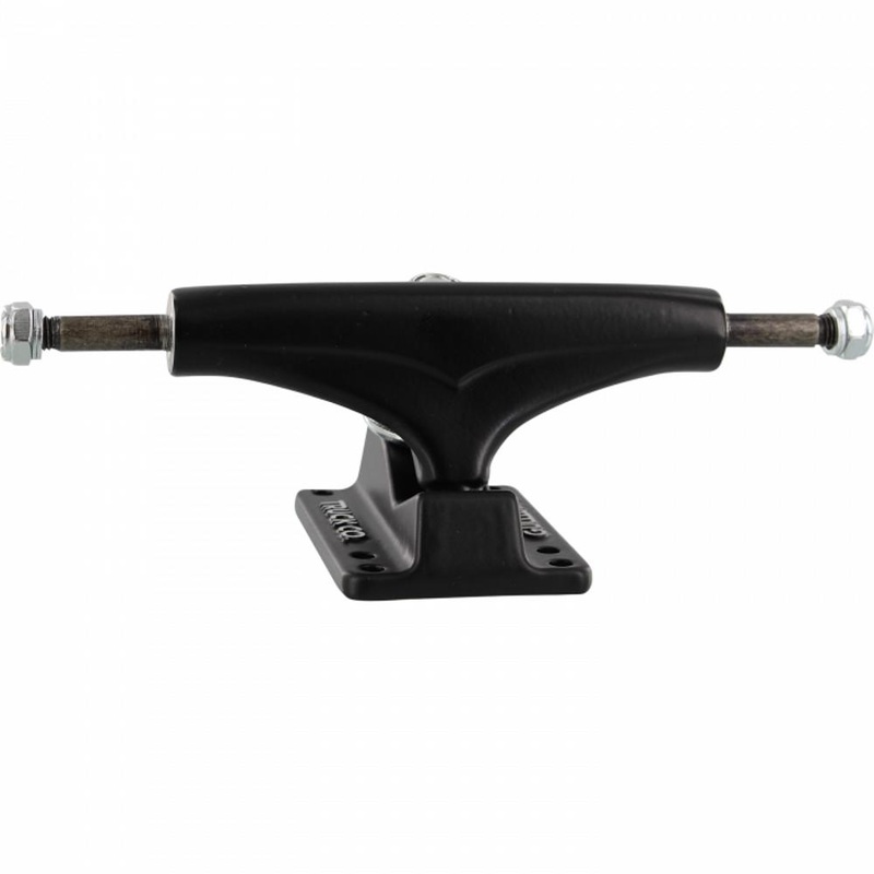 Gullwing Shadow 7.5″ Black/Black Skateboard Trucks | Set of 2