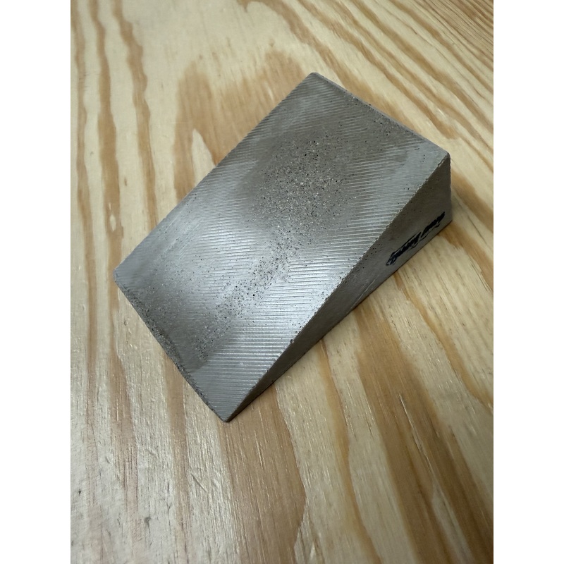 Tsunami Concrete Kicker