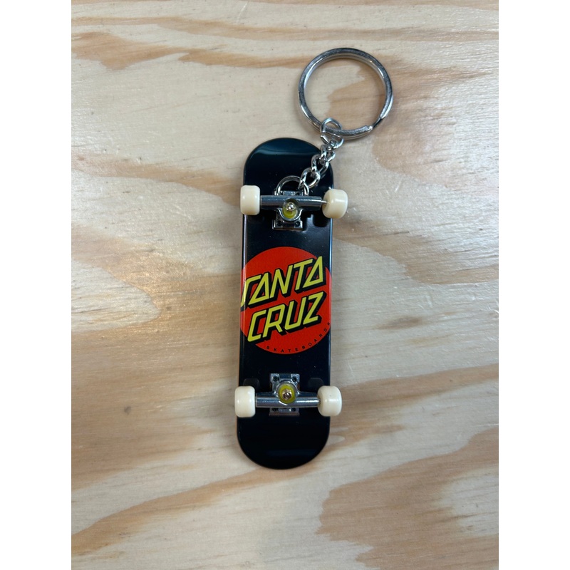 Classic Dot Fingerboard Key Chain Black Santa Cruz