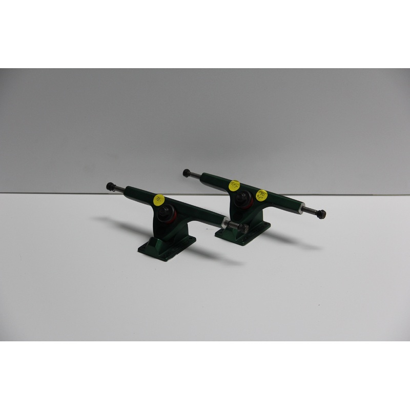 CALIBER II 184MM 44 TRUCKS Black