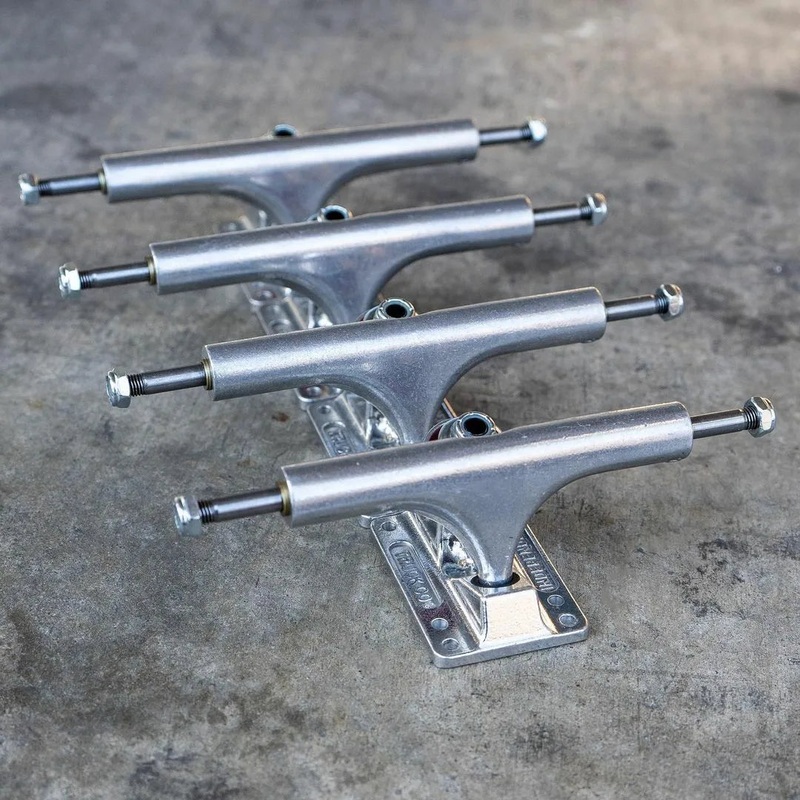 INDEPENDENT STAGE 4 POLISHED SKATEBOARD TRUCKS 136mm (8″)