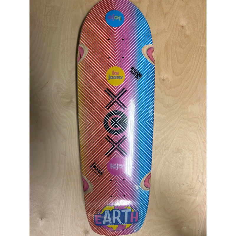 Earth TOJO Pro Model – by Mark Robinson