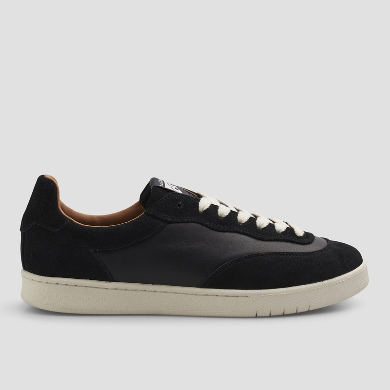 Last Resort AB CM001 LO Skate Shoes Black / White UK4