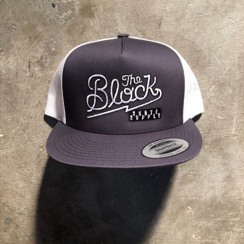 Block – Diner Logo Flat Bill Trucker Hat – Metal Grey / White