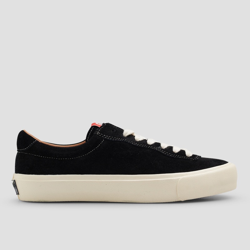 Last Resort AB VM001 Lo Suede Black / White UK3