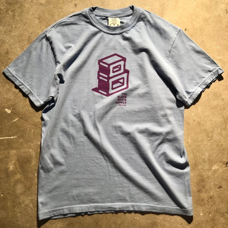 Block – Roots Centerpiece Logo Tee – Blueberry Small