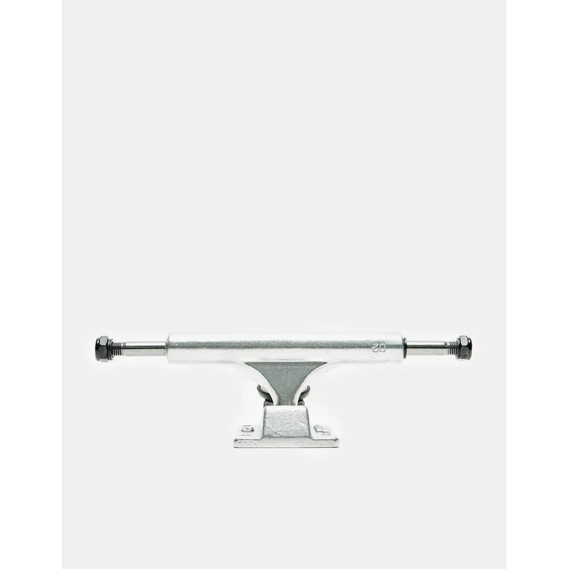 Ace 02 Low Skateboard Trucks – Polished (Pair)