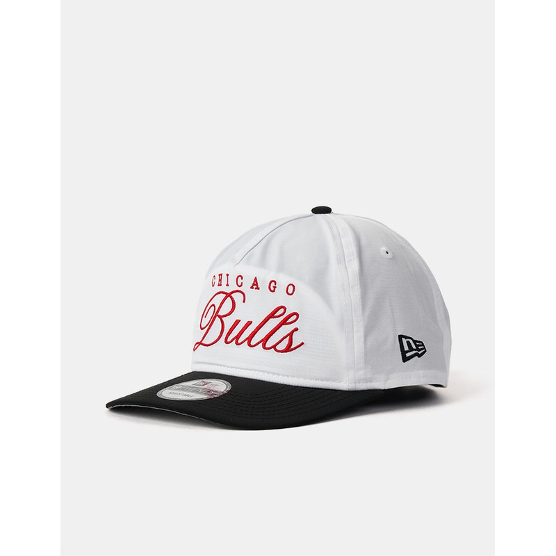 New Era Chicago Bulls NBA Draft Golfer Strapback Cap – White/Black