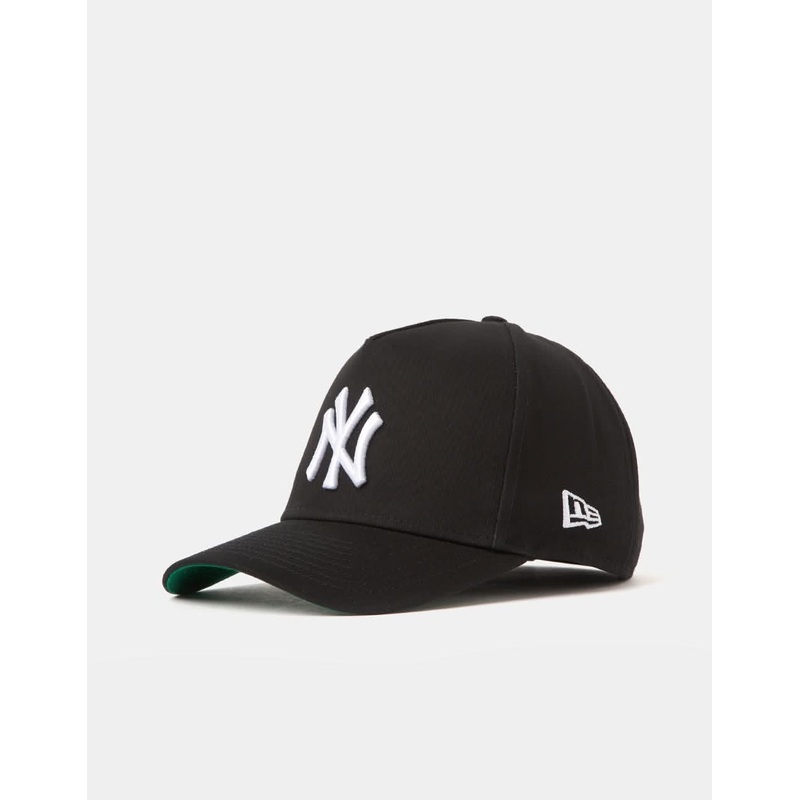 New Era New York Yankees Patch E Frame Cap  – Black