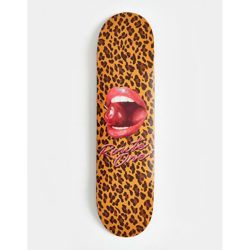 Route One Lips Skateboard Deck – 8.125″