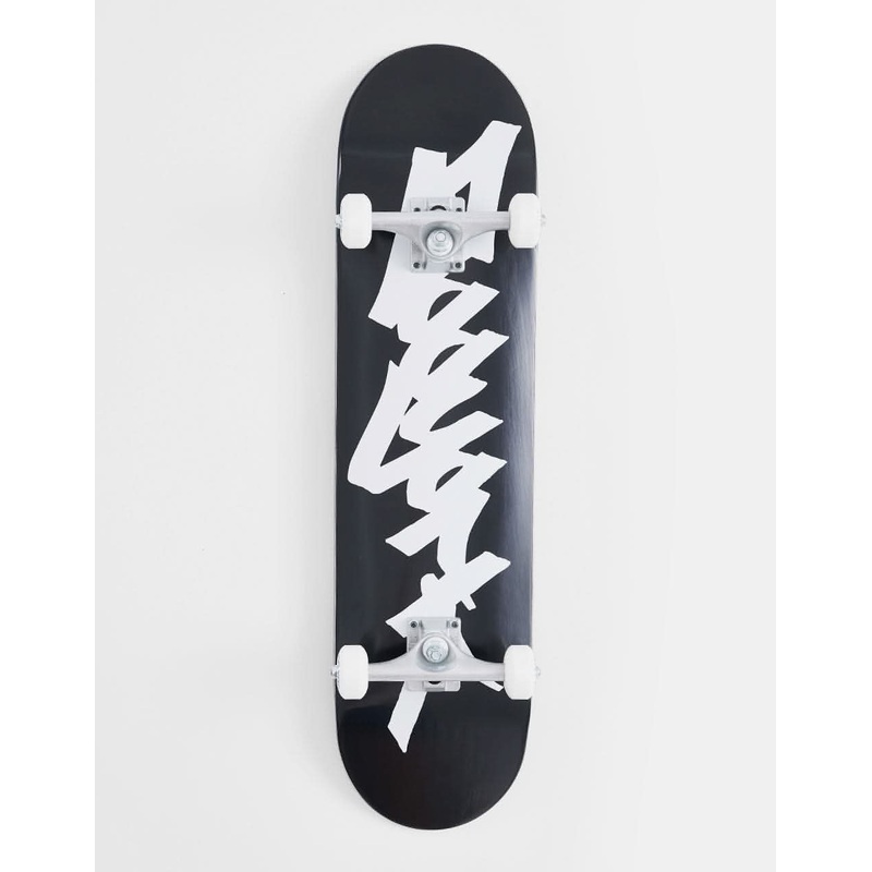 Zoo York ‘OG 95’ Tag Complete Skateboard
