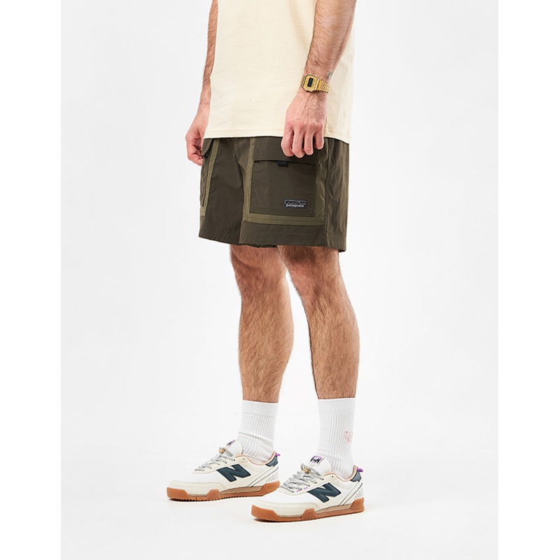 Patagonia Outdoor Everyday 6″ Shorts – Pine Needle Green