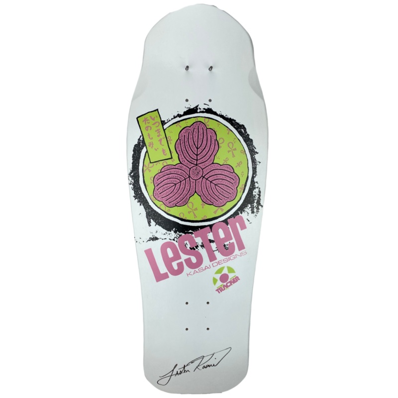 Tracker SIGNED Lester Kasai Oak Leaf White Deck- 10 3/8″ x 30.5″